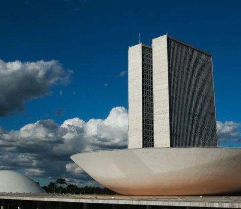 Câmara doa deputados