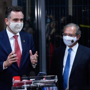 pACHECO E gUEDES