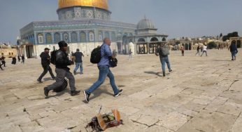 POLÍCIA ENTRA EM CONFRONTO COM MANIFESTANTES EM JERUSALÉM