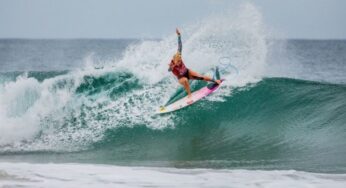TATIANA WESTON-WEBB AVANÇA NA ESTAPA AUSTRALIANA DE SURF